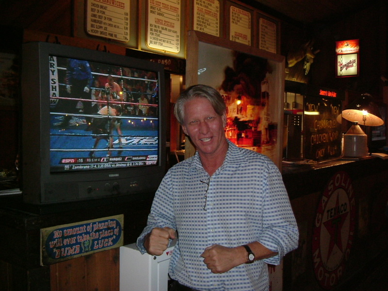 Date this georgeous United States man R. Scott from Naples US8013