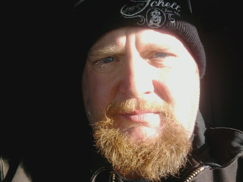 Date this passionate United States man Todd from New Ulm US8116