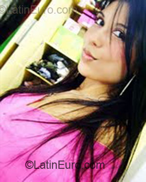 Date this stunning Brazil girl Thais from Guarulhos BR3999