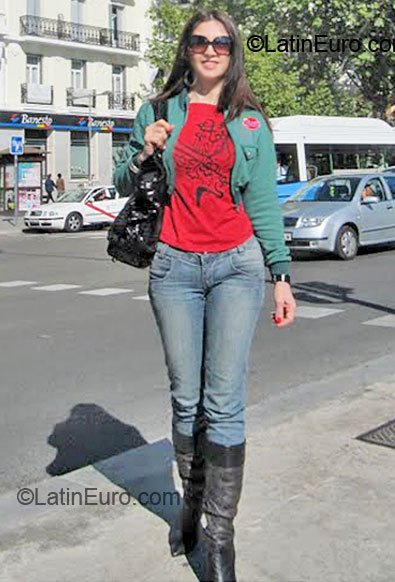 Date this nice looking Brazil girl Sara from Rio Do Sul BR4018