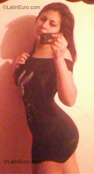Date this pretty Ecuador girl Touchme from Quito EC52