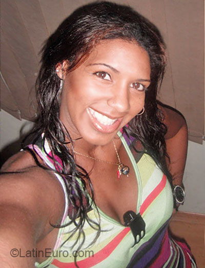 Date this gorgeous Brazil girl Venere from rio de janeiro BR4029