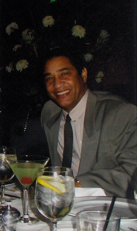 Date this voluptuous United States man Anthony from Kansas City US8259