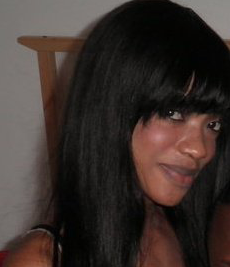 Date this attractive France girl Nenette from Paris FR113