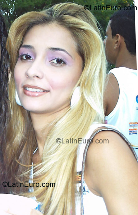Date this good-looking Brazil girl Samara from Petrolina BR4156