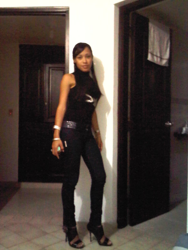 Date this hot Dominican Republic girl Lina from Santo Domingo DO5704