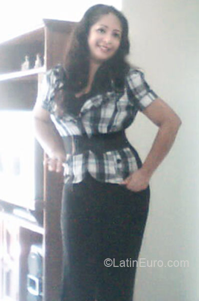 Date this cute Colombia girl Diana from Barranquilla CO5744