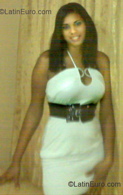 Date this gorgeous Dominican Republic girl Estefani from Puerto Plata DO5765