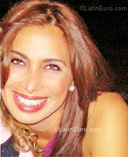 Date this passionate Venezuela girl Denise from Maracaibo VE59