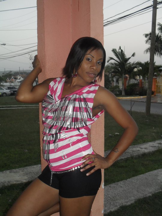 Date this happy Jamaica girl Sexy from Montego Bay JM143