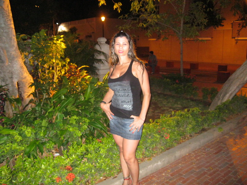 Date this young Colombia girl Marta vargas from Medellin CO5812