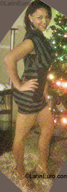Date this good-looking Colombia girl Shirley from Barranquilla CO5984