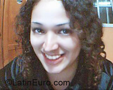 Date this lovely Brazil girl Ana from Brasilia BR4413