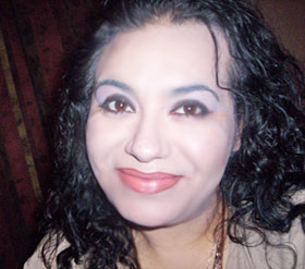 Date this fun United States girl Rosa from El Centro US8704