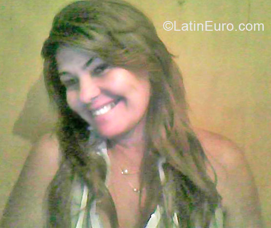 Date this cute Brazil girl Rosa40 from Rio De Janeiro BR4448