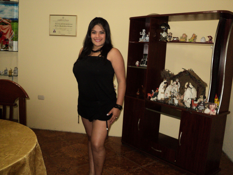 Date this hot Peru girl Pierina from Lima PE417