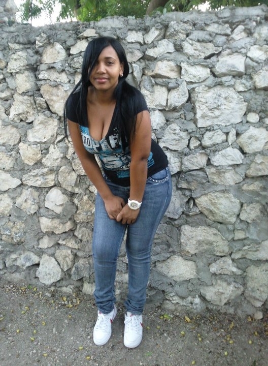 Date this attractive Dominican Republic girl Guillermina from Santo Domingo DO6803