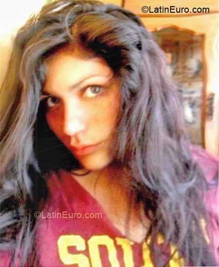 Date this young Peru girl Yazmin from Lima PE424