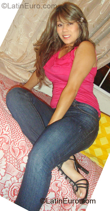 Date this delightful Colombia girl Diana from Medellin CO6205