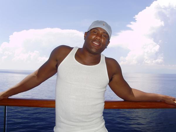 Date this hard body United States man Spontaneous from Miami US8822