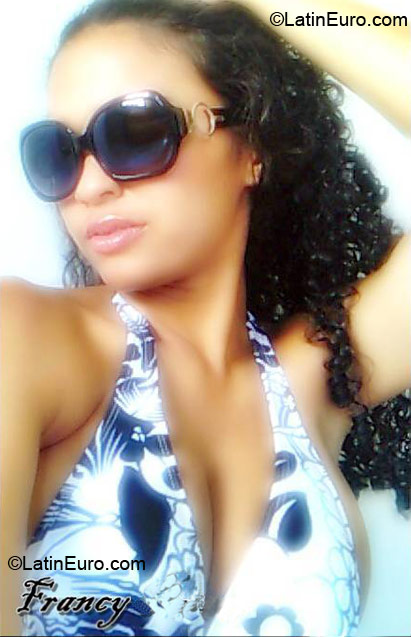 Date this georgeous Brazil girl Francy from Natal BR5506