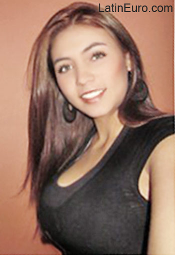 Date this funny Colombia girl Carolina from Ibague CO6269