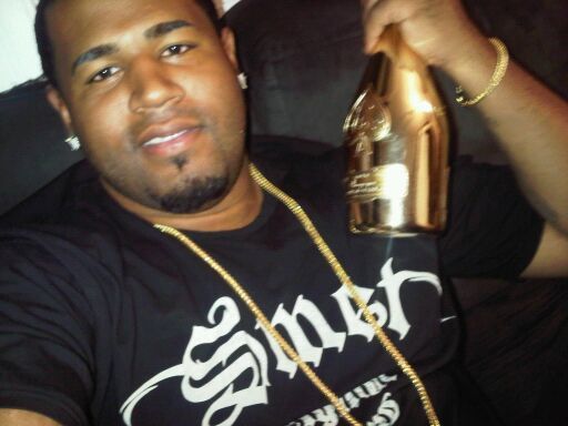 Date this stunning United States man El from Boston US8915