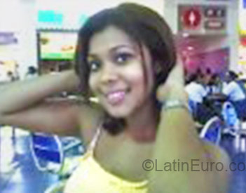 Date this funny Panama girl Yelkis from Panama City PA68