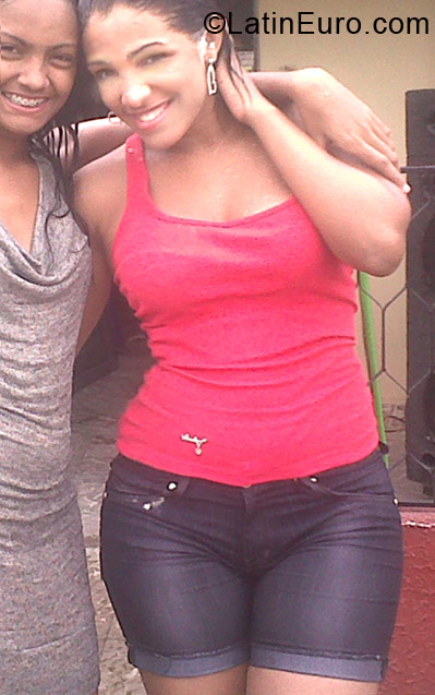 Date this delightful Colombia girl Mauren from Riohacha CO6330