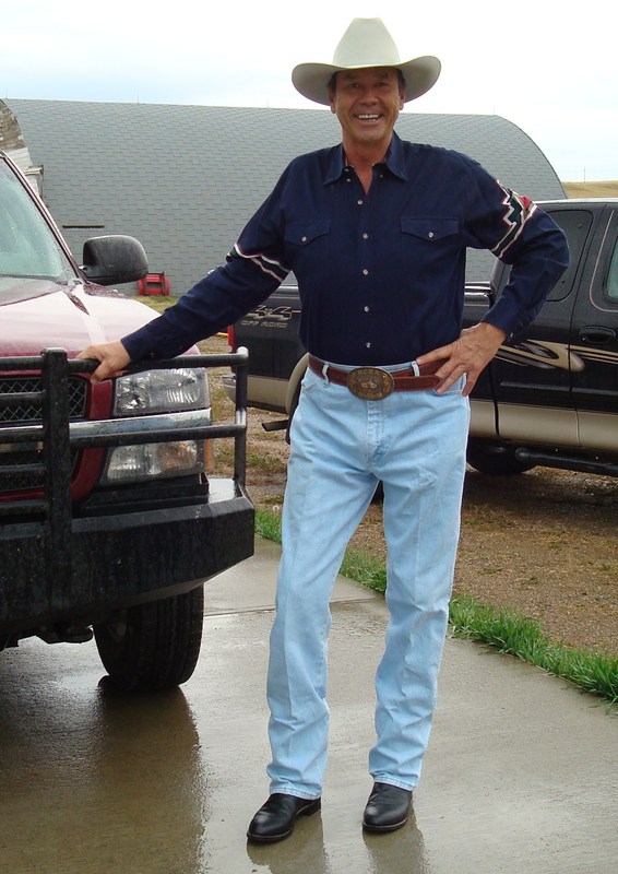 Date this foxy United States man Mannycat from Billings US8955