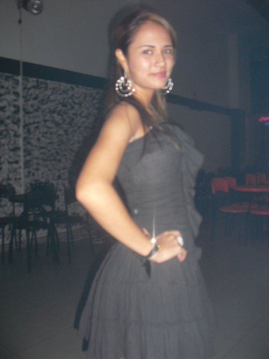 Date this sensual Colombia girl Luisa fernanda from Armenia CO6391