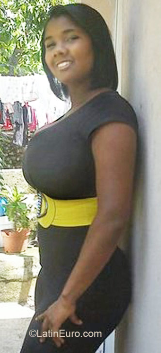Date this exotic Dominican Republic girl Miltha from Santo Domingo DO6736