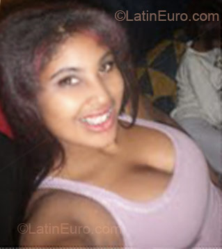 Date this sultry Brazil girl Carlinha from Catu BR6242