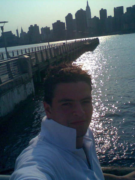 Date this nice looking United States man Diegoecheverri from Forest Hills US9061