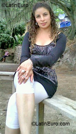 Date this georgeous Honduras girl Wendy from Tegucigalpa HN291