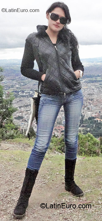 Date this sultry Colombia girl Alejandra from Medellin CO6525