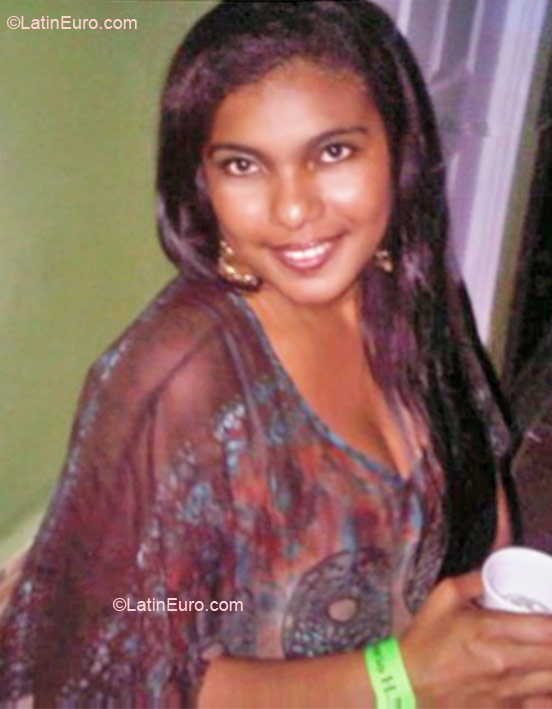 Date this athletic Panama girl Sheila from Aguadulce PA74