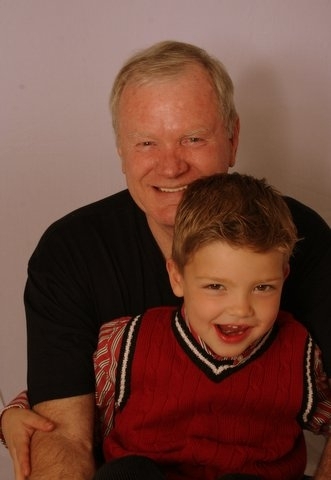 Date this lovely United States man Aviator from Centerville US9195