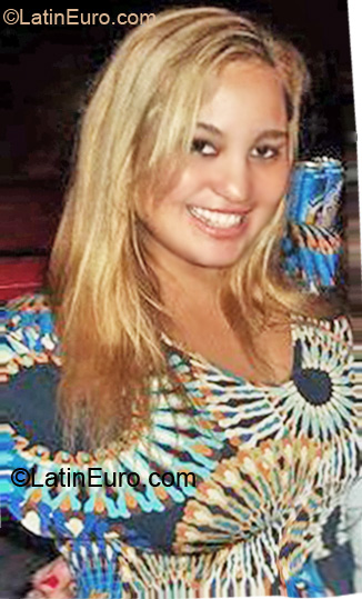 Date this pretty Brazil girl Franciele from Rio de Janeiro BR6276