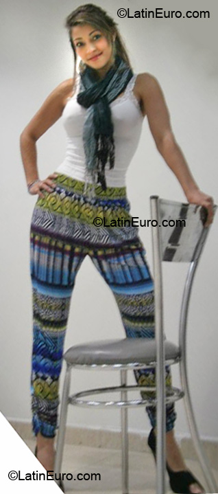 Date this fun Colombia girl Yuliet from Bogota CO6669
