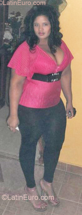 Date this hard body Dominican Republic girl Dairi from Santo Domingo DO7175