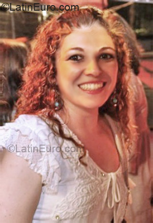 Date this passionate Brazil girl Larissa from Tres Lagoas BR5030