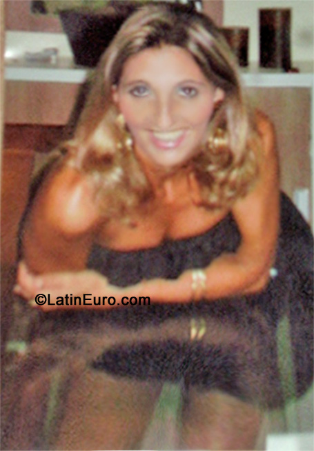 Date this fun Brazil girl Rosereimer from Balneario Camboriu BR5082