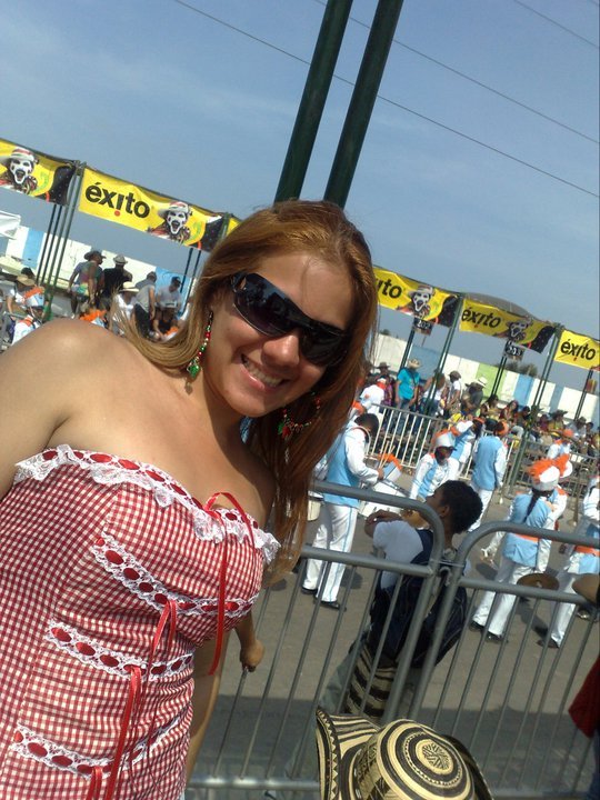 Date this voluptuous Colombia girl Margarita from Barranquilla CO6828