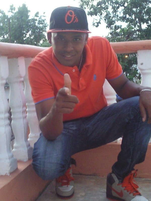 Date this charming Dominican Republic man Leonard from Santo Domingo DO7367