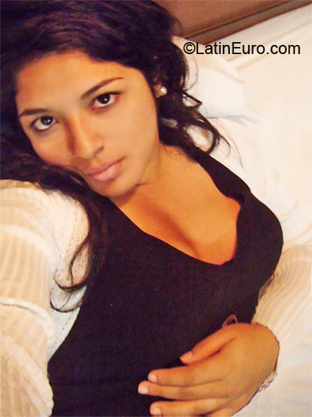 Date this stunning Peru girl Sandra from Lima PE477