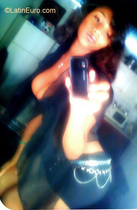 Date this beautiful Dominican Republic girl Wendy from Puerto Plata DO7390