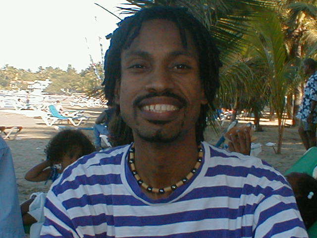 Date this attractive United States man Luvlatin111 from Atlanta US9528