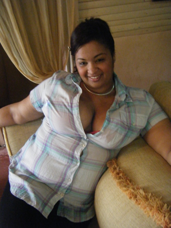 Date this stunning Dominican Republic girl Yenny burgoz from Santiago DO7430