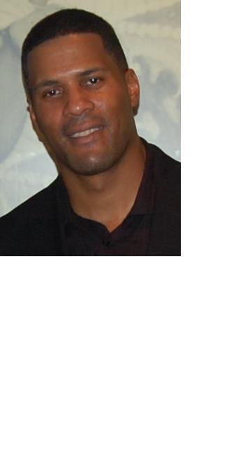 Date this charming United States man Paul from Morgantown US9593